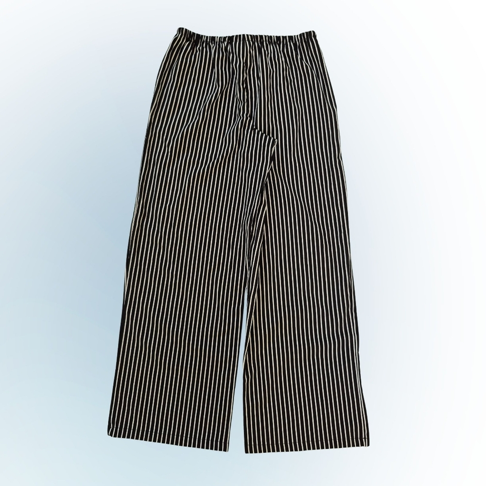 No Boundaries Black and White Pinstripe Wide-Leg Pants - Picture 2 of 12
